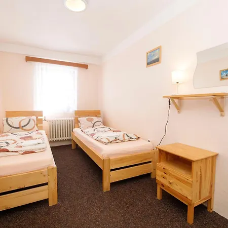 Dvorska Bouda 3* Strážné