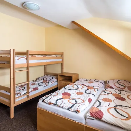 Dvorska Bouda 3* Strážné