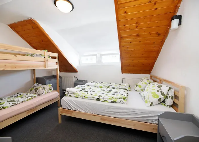 Dvorská Bouda Casa de hóspedes 3*